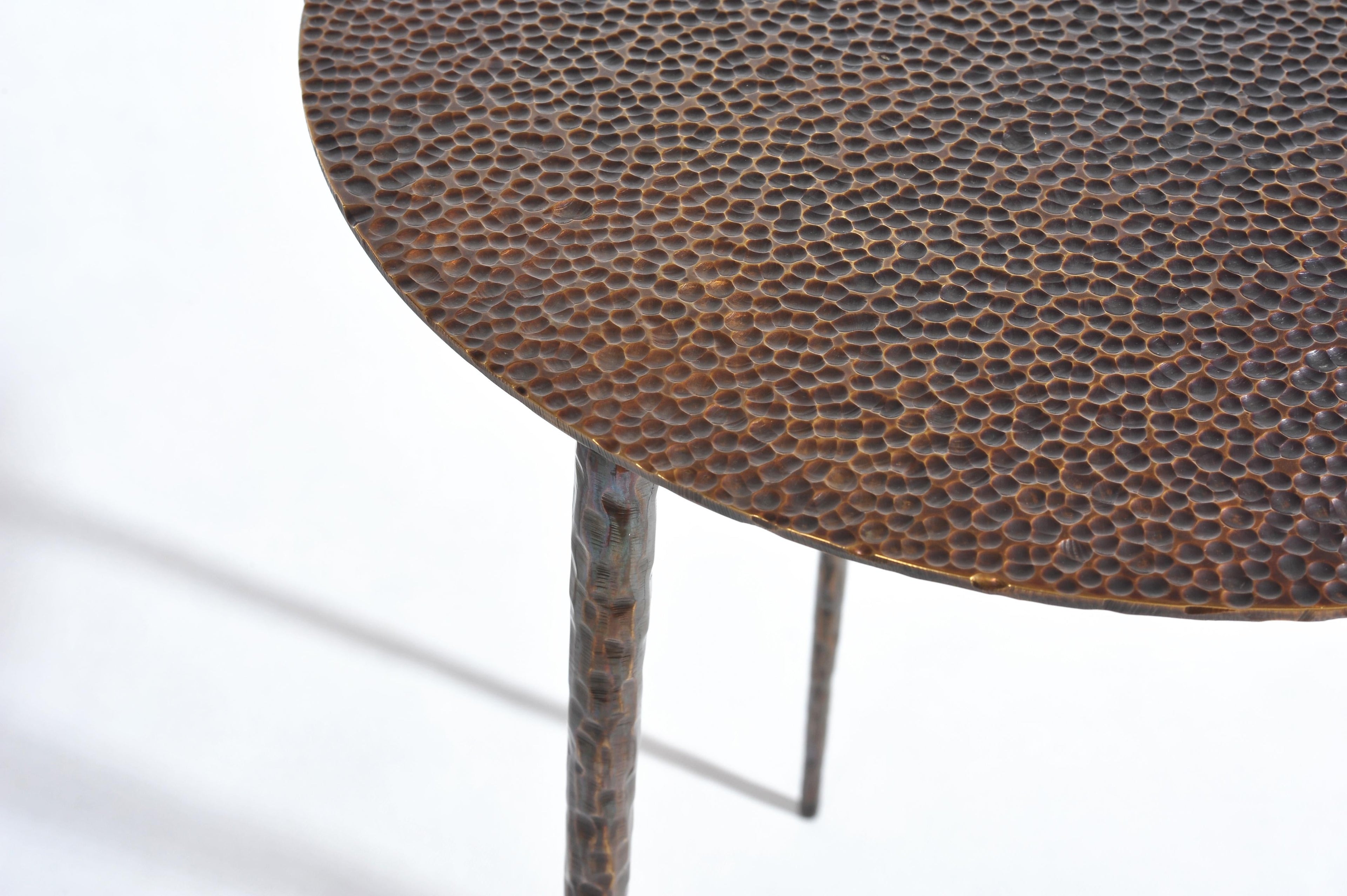https://a.1stdibscdn.com/brass-side-table-signed-by-lukasz-friedrich-for-sale-picture-3/f_12192/f_328079921676562391670/DSC_6544_master.JPG