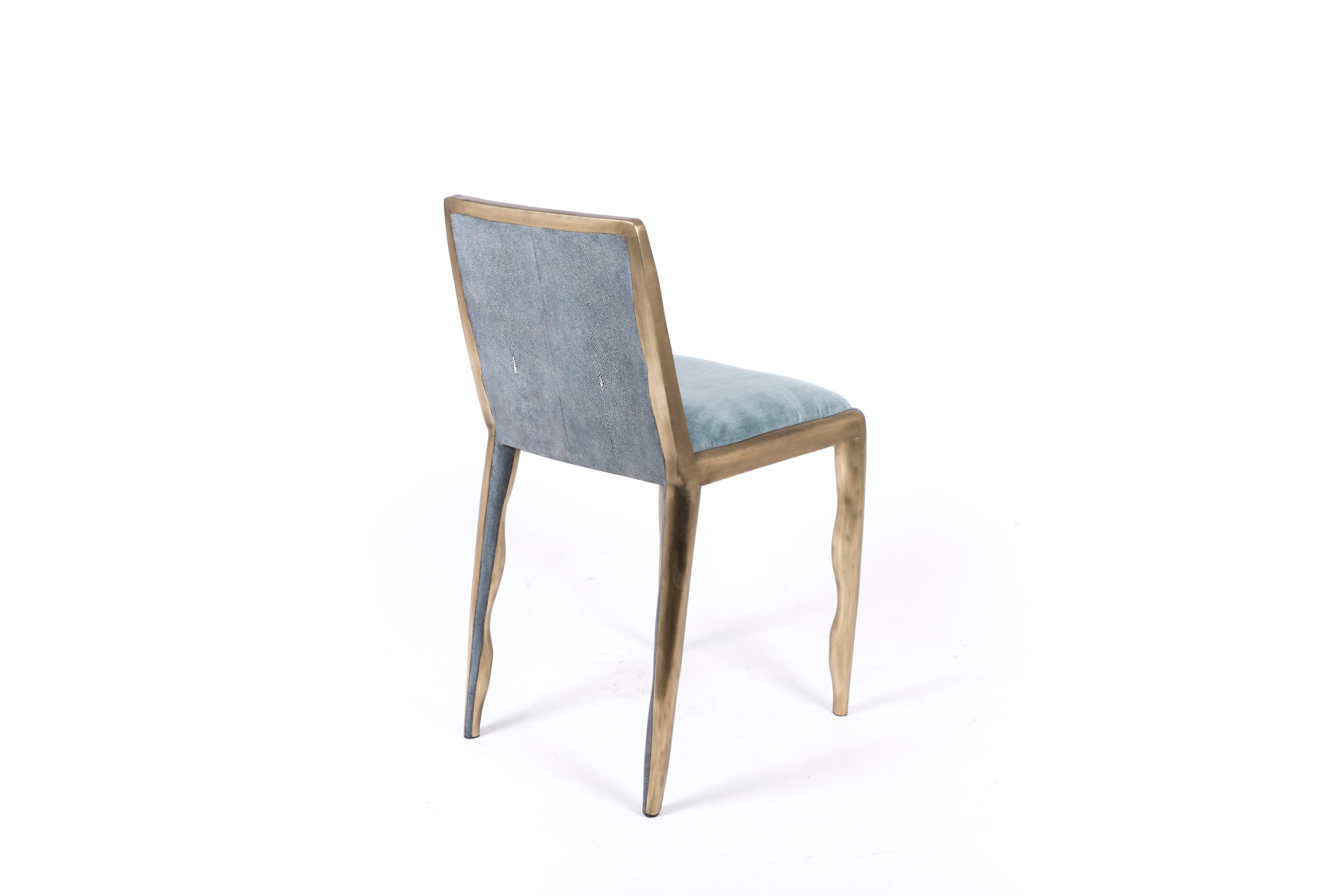 https://a.1stdibscdn.com/melting-chair-in-blue-shagreen-and-bronze-patina-brass-by-ry-augousti-for-sale-picture-4/f_45491/f_163723221570374671733/DSC_6617_master.jpg