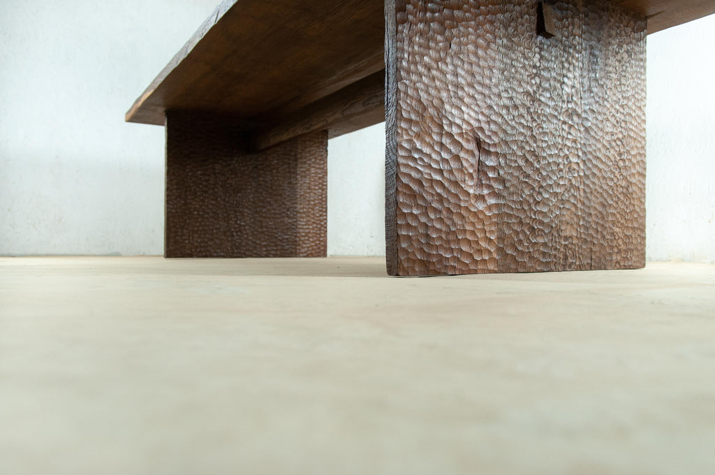 https://a.1stdibscdn.com/sculpted-dining-table-hammered-in-solid-oakwood-custom-size-s-for-sale-picture-5/f_31233/f_255971321633440219611/DSC_6720_master.jpg