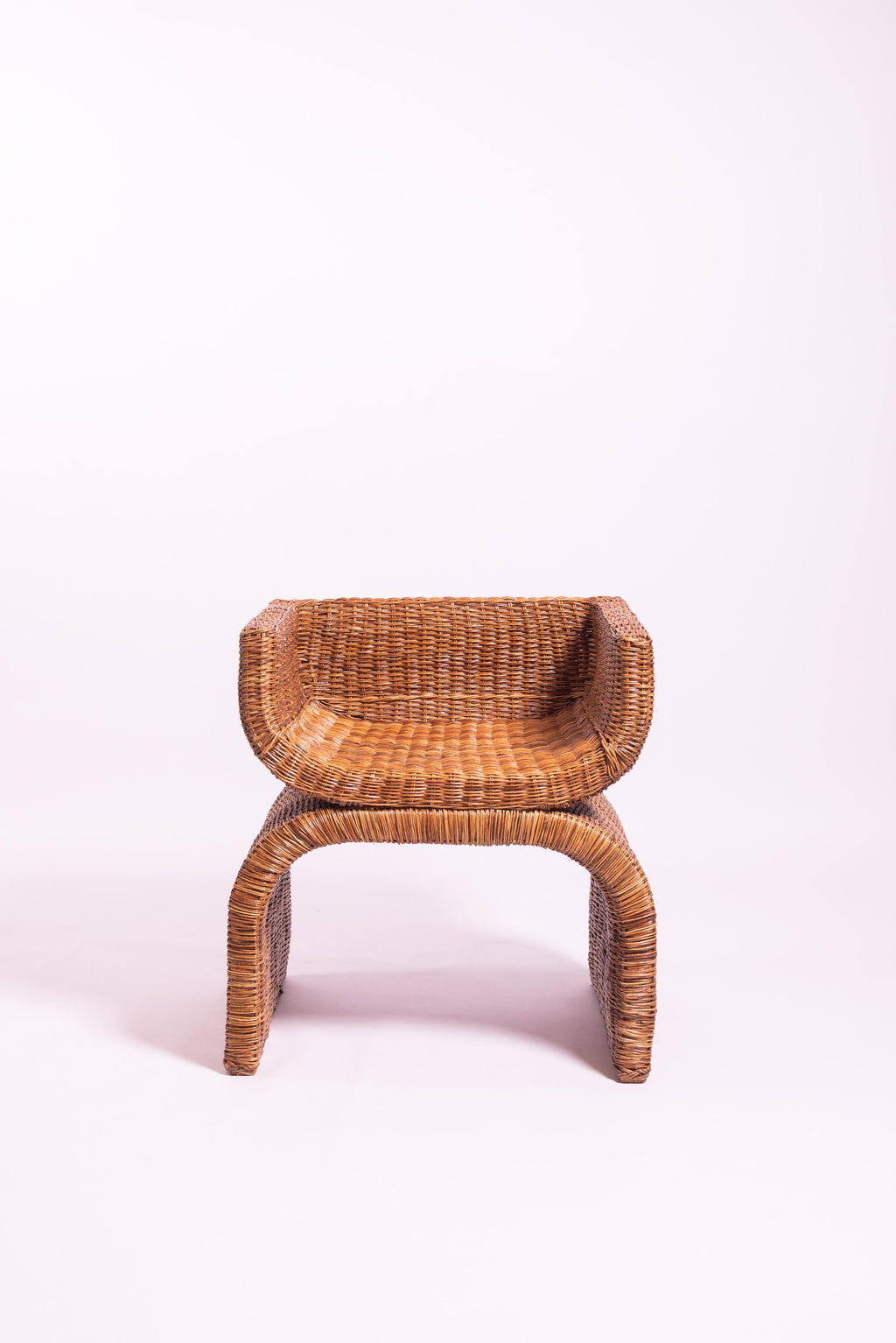 https://a.1stdibscdn.com/mimbre-chair-for-sale-picture-3/f_74392/f_412293821724781470534/DSC_7569_master.jpg