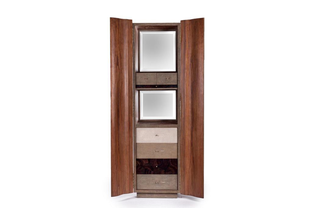 https://a.1stdibscdn.com/shagreen-jewelry-cabinet-by-ry-augousti-for-sale-picture-9/f_45491/f_235246221619417983254/DSC_7889_master.jpg