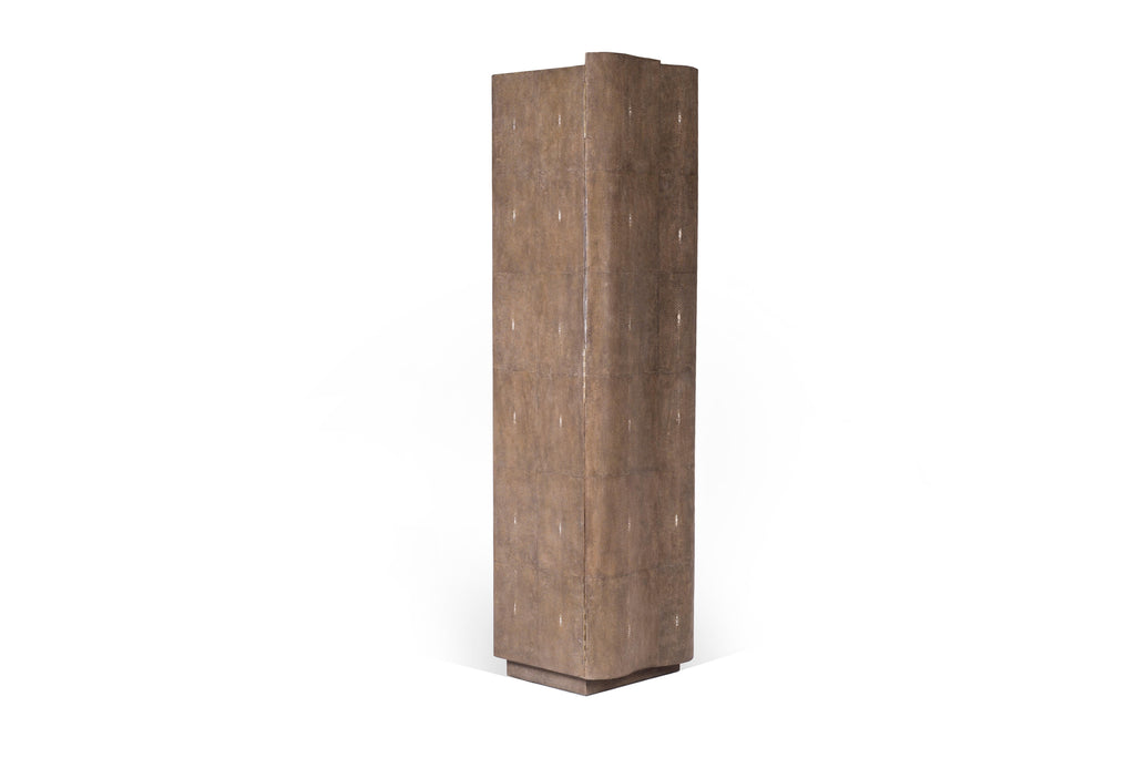 https://a.1stdibscdn.com/shagreen-jewelry-cabinet-by-ry-augousti-for-sale-picture-8/f_45491/f_235246221619417982754/DSC_7906_master.jpg