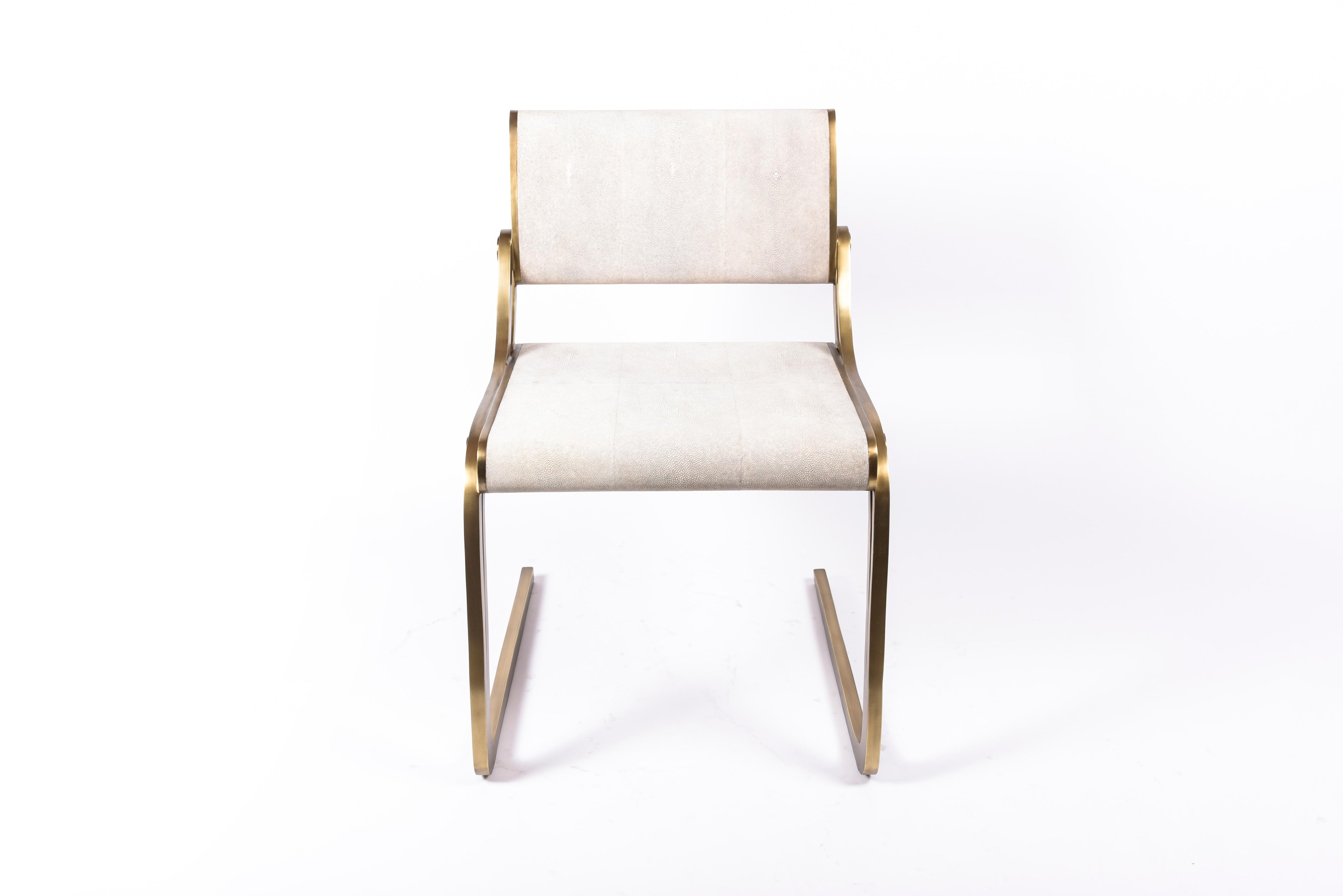 https://a.1stdibscdn.com/oxford-chair-black-shagreen-and-bronze-patina-brass-by-ry-augousti-for-sale-picture-8/f_45491/f_178969611581335949952/DSC_8158_master.jpg