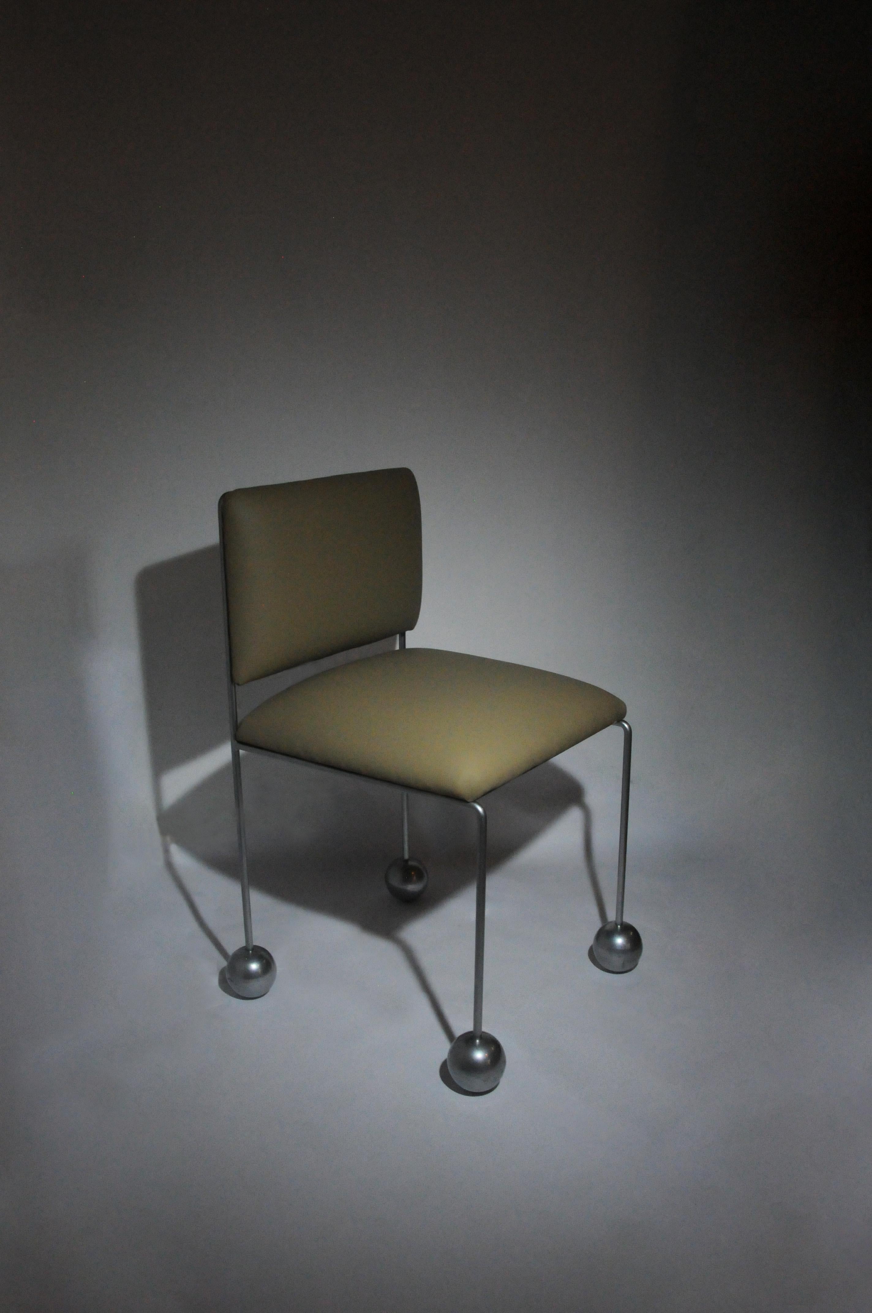 https://a.1stdibscdn.com/ball-foot-sculptural-chair-vegan-cactus-leather-green-for-sale-picture-14/f_69682/f_495941721775751604866/DSC_8618_copy_master.jpg