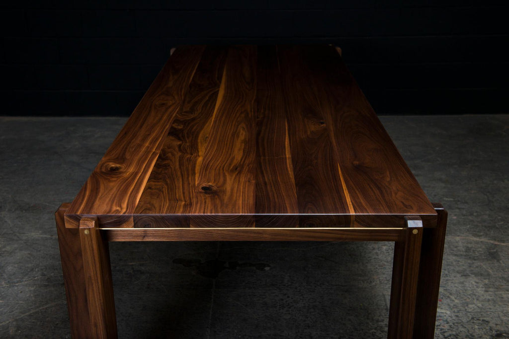https://a.1stdibscdn.com/castelgar-dining-table-by-ambrozia-solid-walnut-polished-brass-eight-places-for-sale-picture-2/f_36881/f_117772511534514822741/DSC_8909_master.JPG