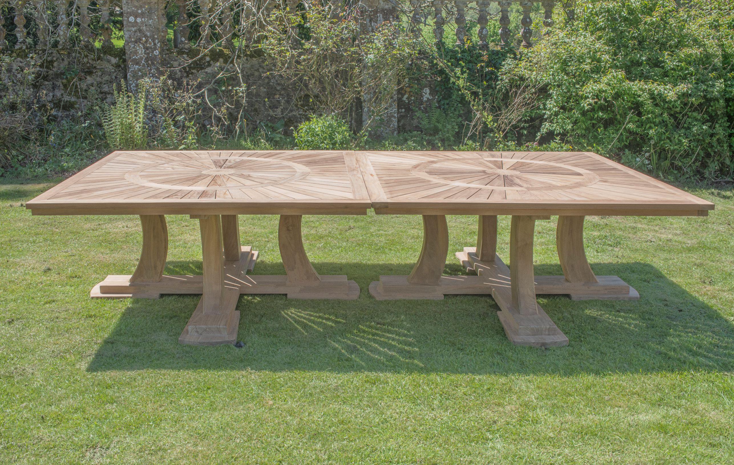 https://a.1stdibscdn.com/teak-outside-dining-table-for-sale-picture-2/f_17242/f_484255921768991571449/DSC_9247_smaller_file__master.jpg