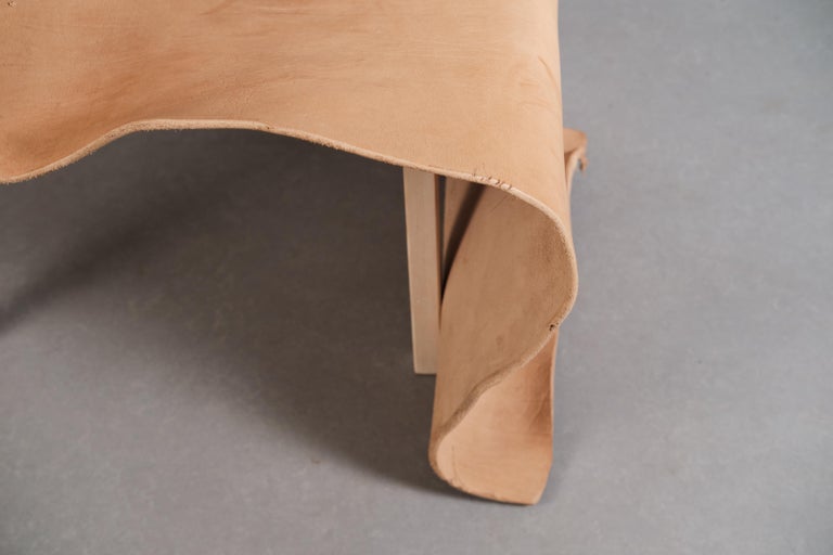 https://a.1stdibscdn.com/contemporary-brown-water-buffalo-leather-chairs-atribut-by-jordi-ribaudi-for-sale-picture-15/f_69342/f_488820621771453707128/_DSF1303_master.jpg?width=768