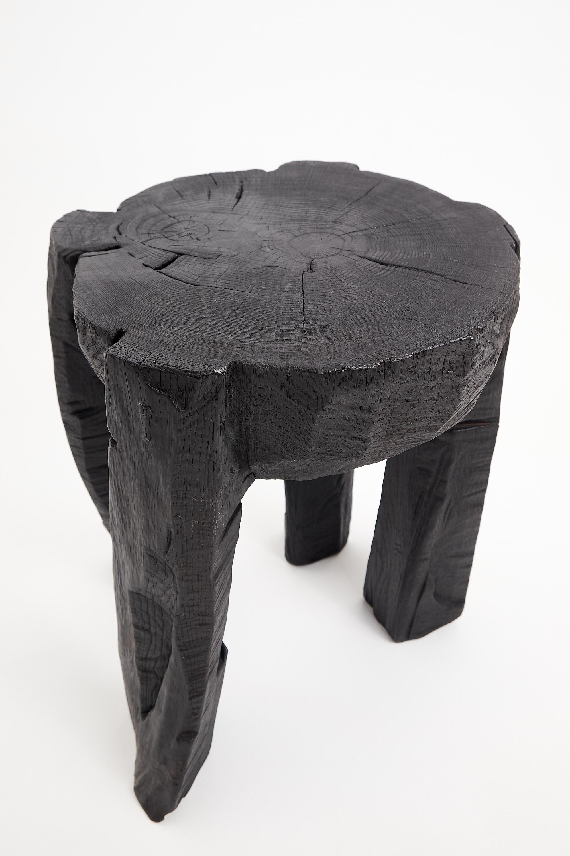 https://a.1stdibscdn.com/logniture-solid-burnt-wood-oak-side-table-wine-table-chainsaw-carved-for-sale-picture-3/f_80402/f_417389221727899732953/_DSF8126_master.jpg