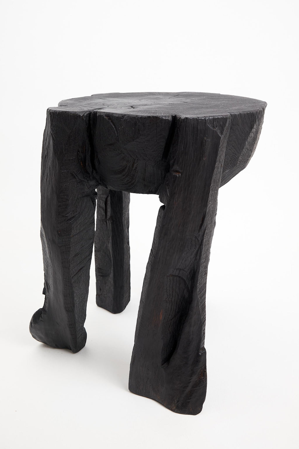 https://a.1stdibscdn.com/logniture-solid-burnt-wood-oak-side-table-wine-table-chainsaw-carved-for-sale-picture-6/f_80402/f_417389221727899732651/_DSF8129_master.jpg