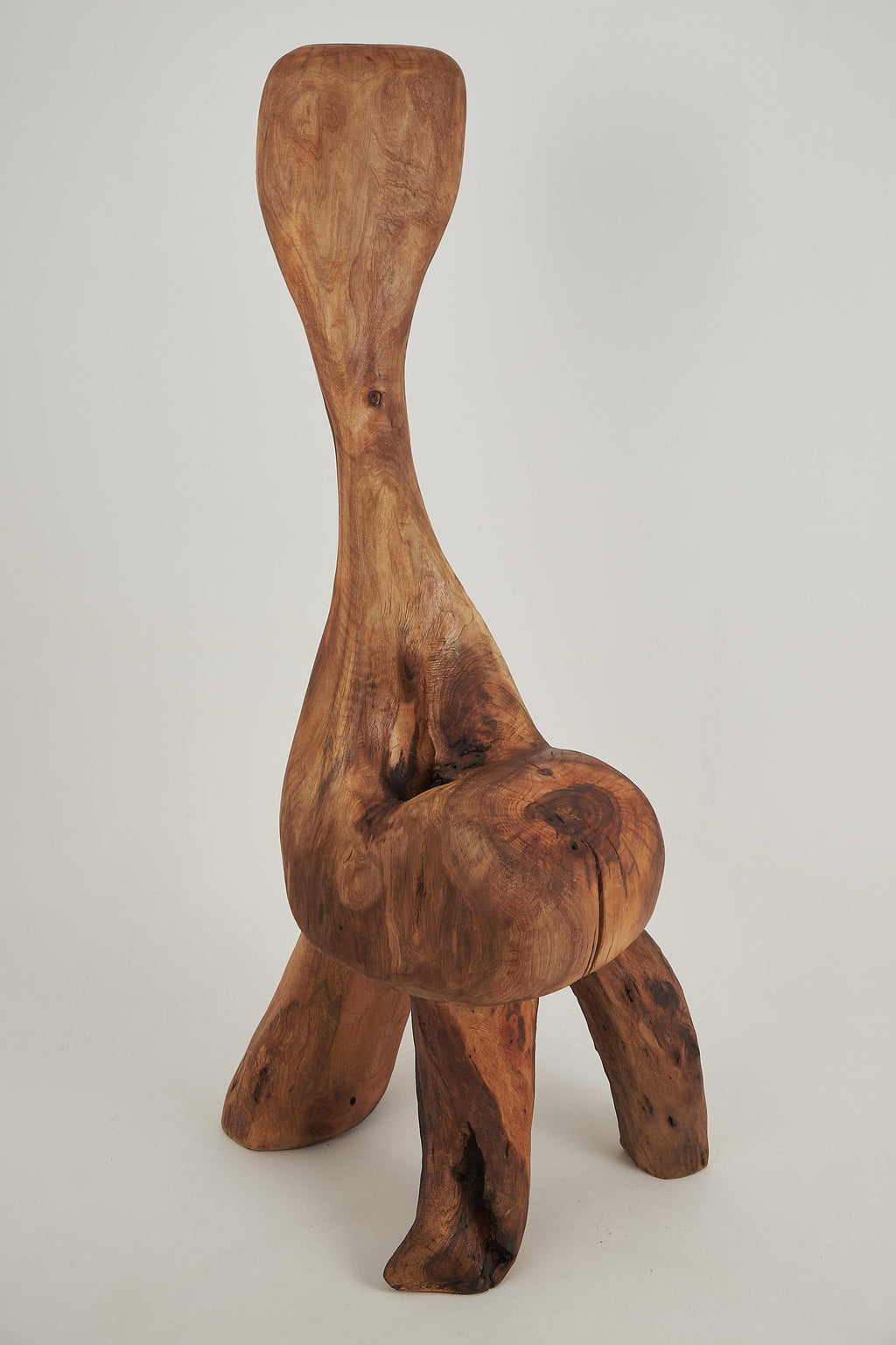 https://a.1stdibscdn.com/logniture-sculptural-carved-chair-from-walnut-wood-log-furniture-unique-for-sale-picture-10/f_80402/f_422265321731072703591/_DSF8643_master.jpg