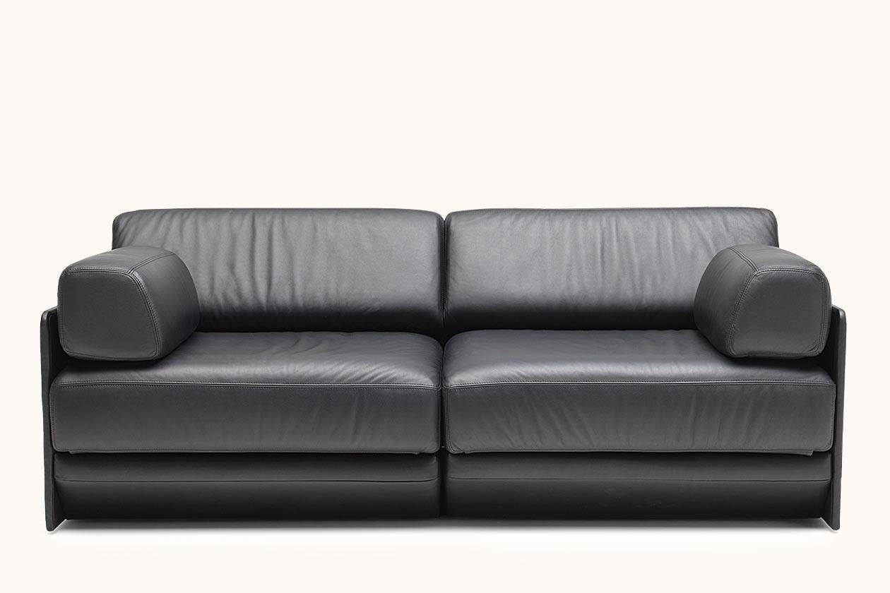 https://a.1stdibscdn.com/de-sede-ds-76-two-seat-sofa-bed-in-black-upholstery-by-de-sede-design-team-for-sale-picture-3/22569652/f_324454121674810265213/DS_0076_black_Bedsofa_0451_PS_master_master.jpg