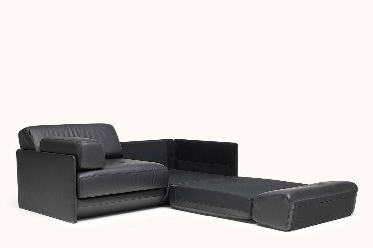 https://a.1stdibscdn.com/de-sede-ds-76-two-seat-sofa-bed-in-black-upholstery-by-de-sede-design-team-for-sale-picture-4/22569652/f_324454121674810265351/DS_0076_black_Bedsofa_0456_PS_master_master.jpg