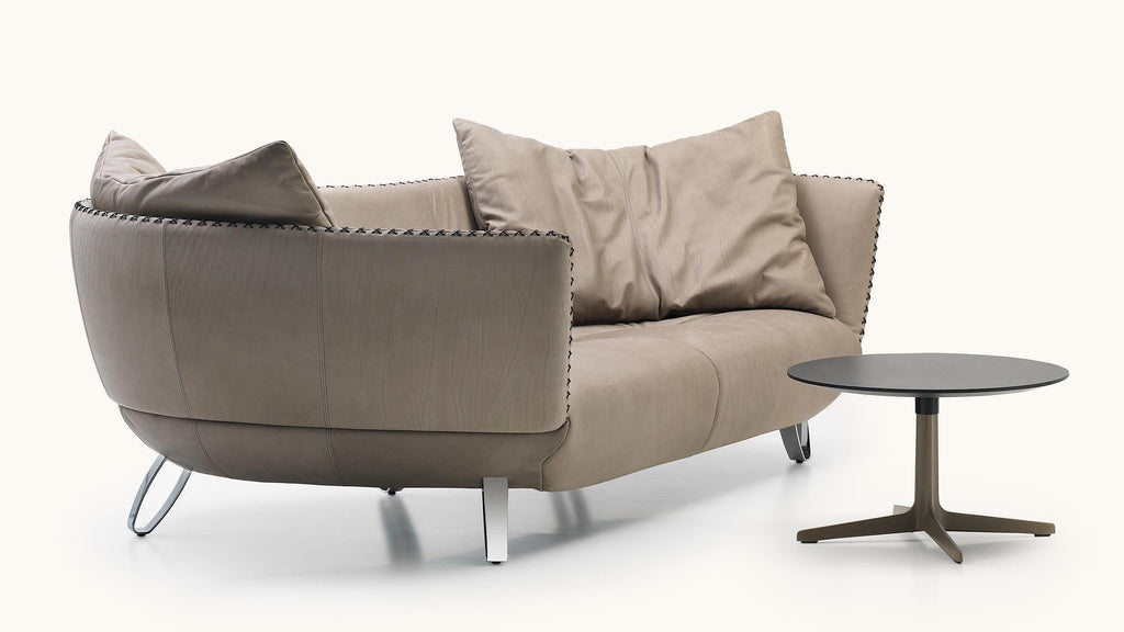 https://a.1stdibscdn.com/de-sede-ds-102-sofa-in-taupe-upholstery-by-mathias-hoffmann-for-sale-picture-2/22569652/f_324456221674811580692/DS_0102_0250_master_master.jpg