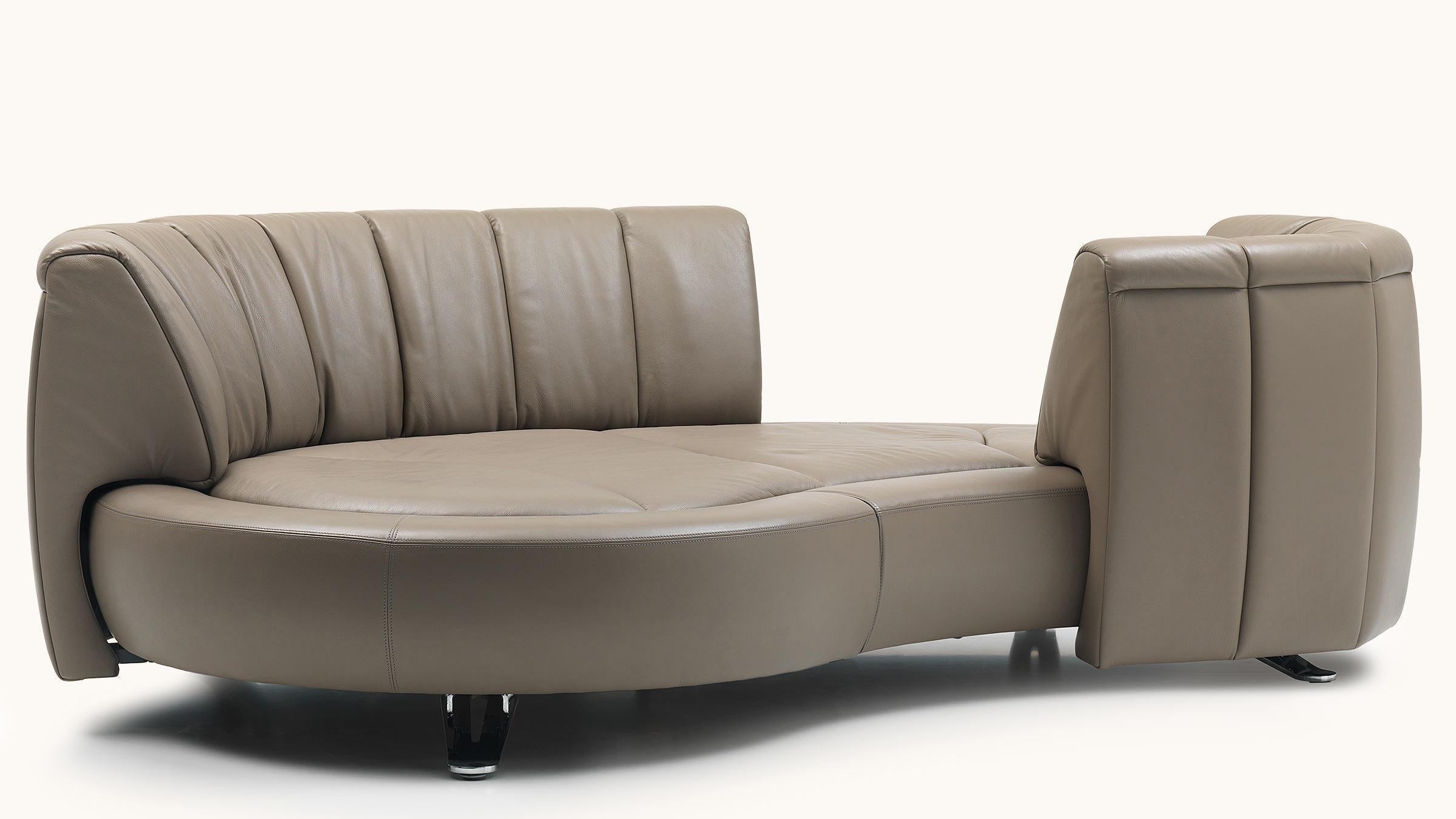 https://a.1stdibscdn.com/de-sede-ds-164-left-sofa-bed-in-schiefer-brown-upholstery-by-hugo-de-ruiter-for-sale-picture-3/22569652/f_324070221674643996261/DS_0164_0046_master_master.jpg