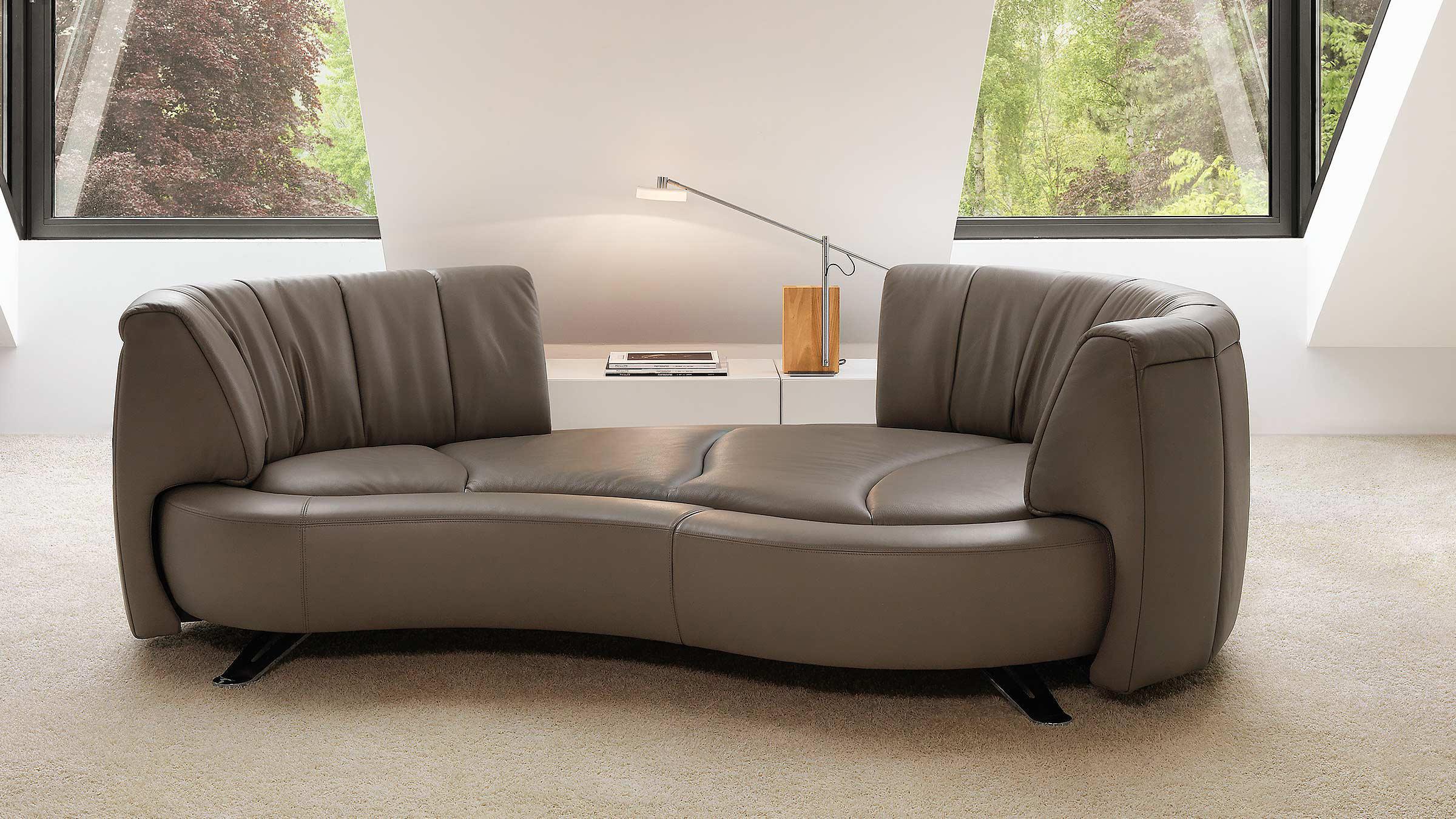 https://a.1stdibscdn.com/de-sede-ds-164-left-sofa-bed-in-schiefer-brown-upholstery-by-hugo-de-ruiter-for-sale-picture-5/22569652/f_324070221674643997292/DS_0164_loe2_master_master.jpg