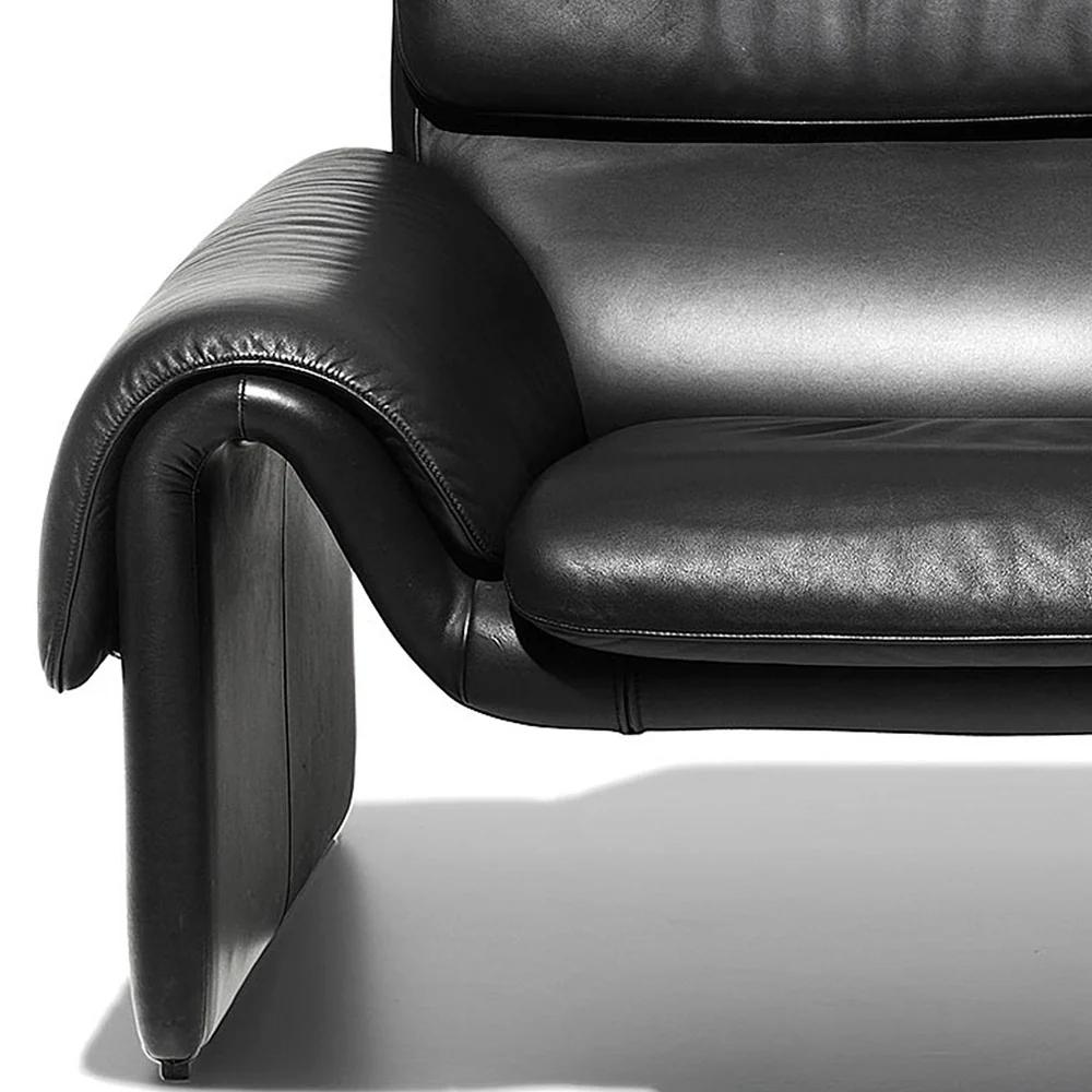 https://a.1stdibscdn.com/de-sede-ds-2011-two-seater-sofa-in-fabric-by-de-sede-design-team-for-sale-picture-3/f_16392/f_485463021769597417851/DS_2011_02_ds_2011_1_DETAIL_1000x_master.jpg