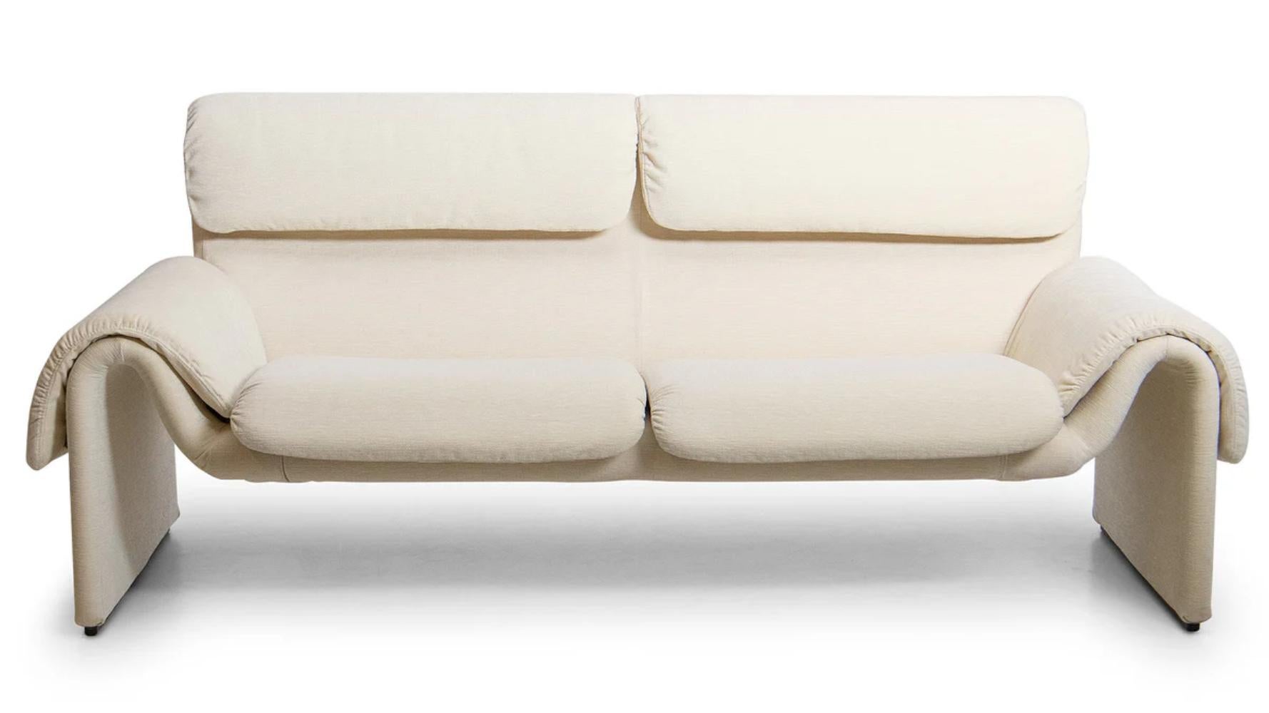 https://a.1stdibscdn.com/de-sede-ds-2011-two-seater-sofa-in-fabric-by-de-sede-design-team-for-sale-picture-5/f_16392/f_485463021769597418984/DS_2011_Tisca_Tiara_Cetus_149_b0b8321a_8893_4ded_8f97_997c36cdb8a9_1200x_master.jpg