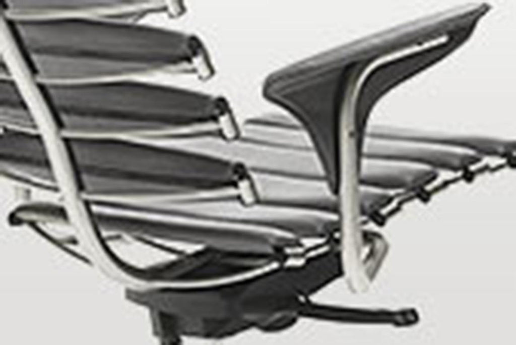 https://a.1stdibscdn.com/de-sede-ds-2100-151-armchair-in-umbra-upholstery-by-de-sede-design-team-for-sale-picture-4/22569652/f_324051121674635201234/DS_2100_Chair_leather_13f_3kq_master_master.jpg
