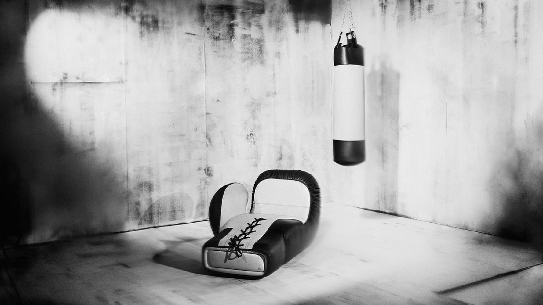 https://a.1stdibscdn.com/ds-2878-italian-pop-boxing-glove-chaise-lounge-left-in-leather-by-de-sede-for-sale-picture-6/f_16392/f_487400821770712687555/DS_2878_BOXING_Campaign_Schuller_01_web_1200x_1__master.jpg