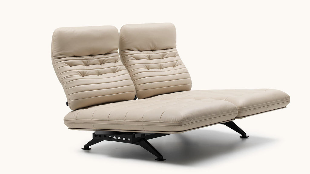 https://a.1stdibscdn.com/de-sede-ds-490-modular-sofa-in-off-white-upholstery-by-de-sede-design-team-for-sale-picture-6/22569652/f_324065221674642290871/DS_490_02_0042_master_master.jpg