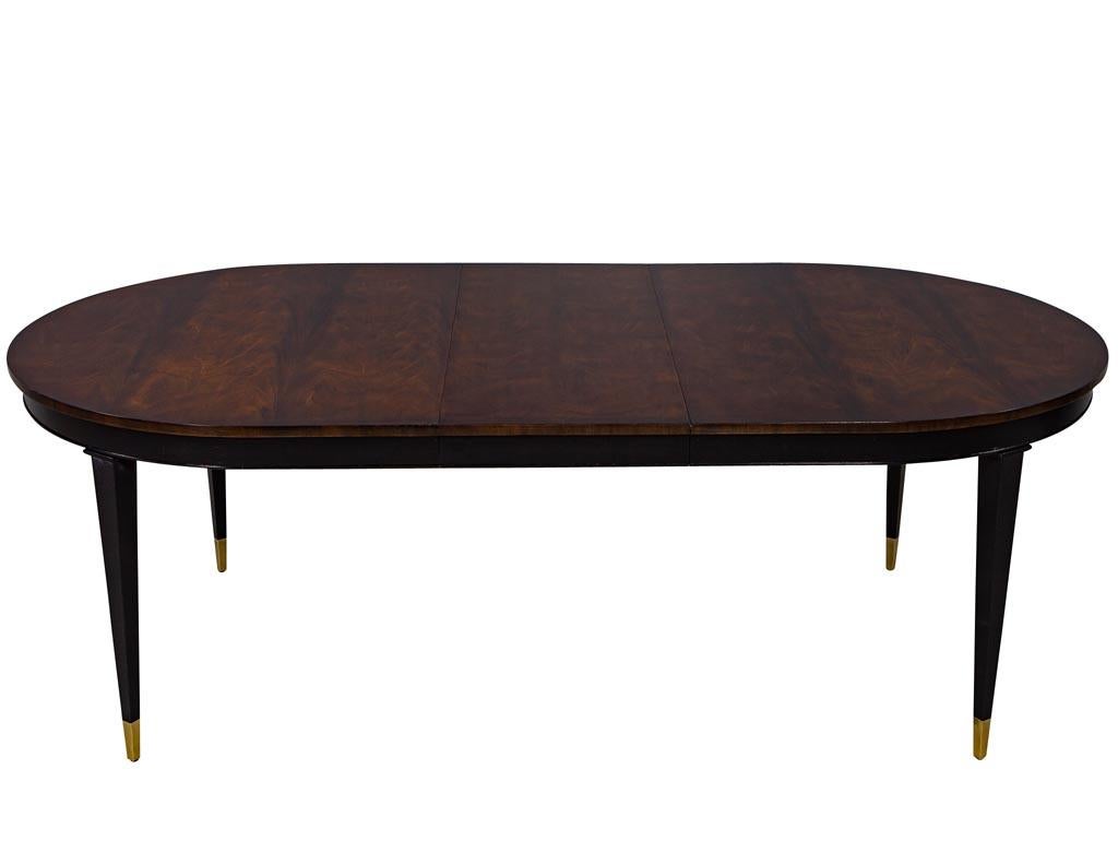 https://a.1stdibscdn.com/flamed-mahogany-dining-table-hepplewhite-inspired-for-sale-picture-5/f_8849/f_370162521699568220952/DS_5143_Mahogany_Oval_Dining_Table_005_master.jpg