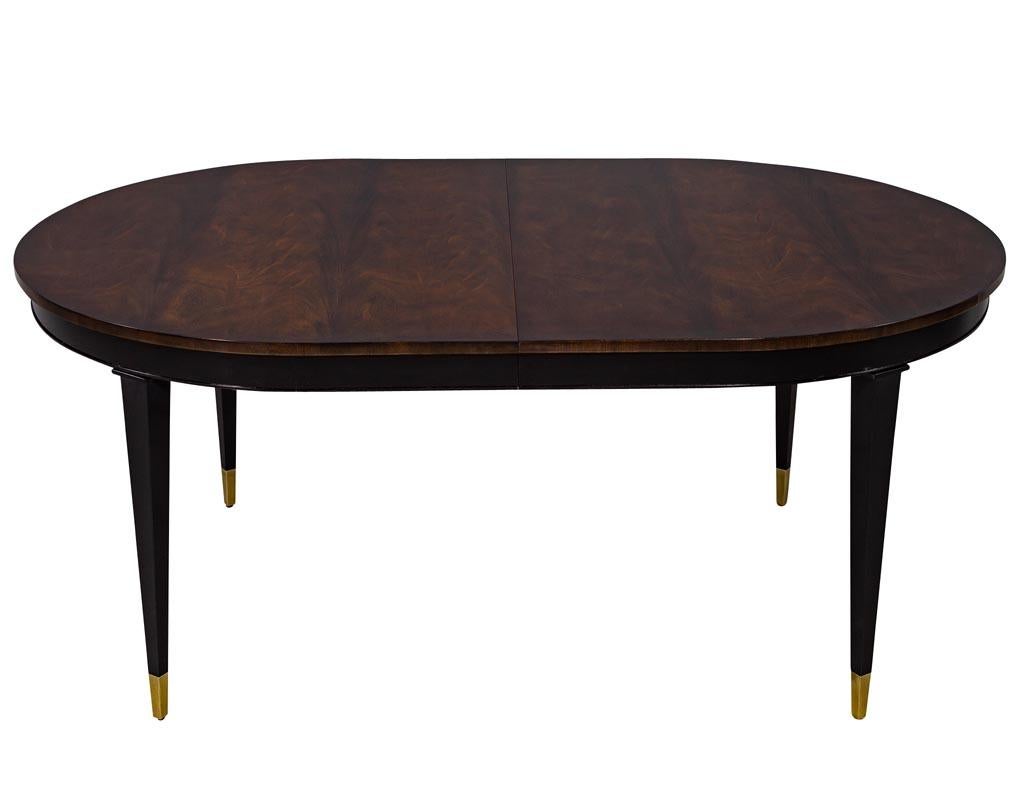 https://a.1stdibscdn.com/flamed-mahogany-dining-table-hepplewhite-inspired-for-sale-picture-8/f_8849/f_370162521699568222673/DS_5143_Mahogany_Oval_Dining_Table_008_master.jpg