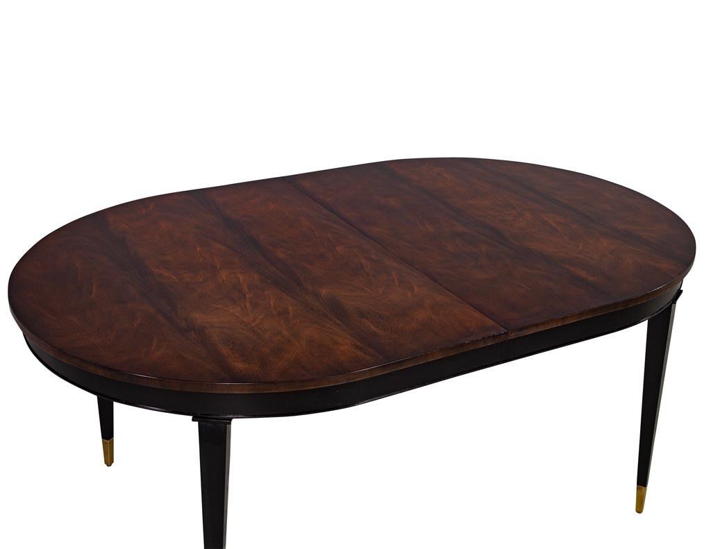 https://a.1stdibscdn.com/flamed-mahogany-dining-table-hepplewhite-inspired-for-sale-picture-9/f_8849/f_370162521699568223289/DS_5143_Mahogany_Oval_Dining_Table_009_master.jpg