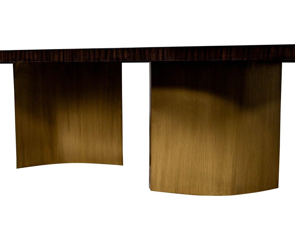 https://a.1stdibscdn.com/custom-macassar-dining-table-with-brass-bases-by-carrocel-for-sale-picture-7/f_8849/1619731679077/DS_5158_Custom_Modern_Dining_Table_Bass_Pedestals_Carrocel_006_master.jpg