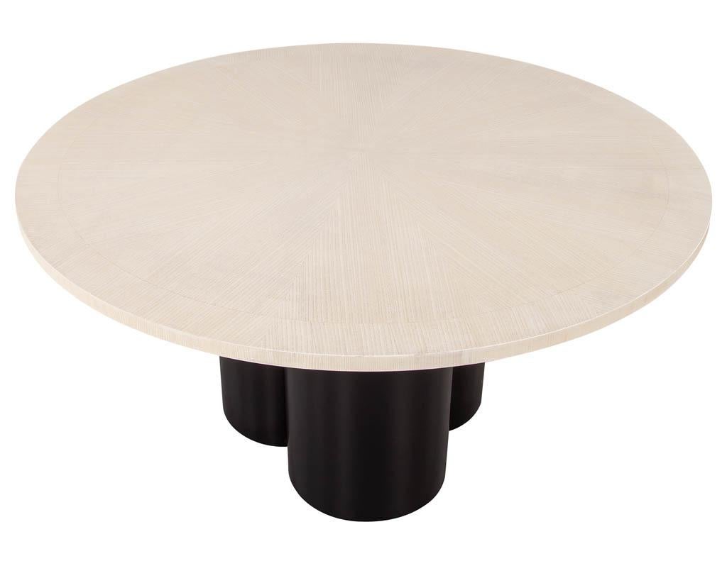 https://a.1stdibscdn.com/custom-modern-round-oak-dining-table-washed-finish-for-sale-picture-4/f_8849/1626361542777/DS_5164_Custom_Sunburst_Modern_Round_Dining_Table_Oak_004_master.jpg