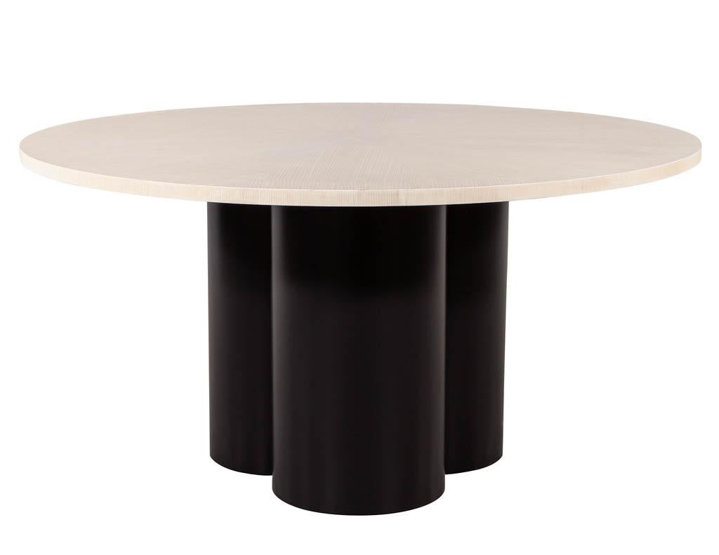 https://a.1stdibscdn.com/custom-modern-round-oak-dining-table-washed-finish-for-sale-picture-2/f_8849/1626361542896/DS_5164_Custom_Sunburst_Modern_Round_Dining_Table_Oak_008_master.jpg