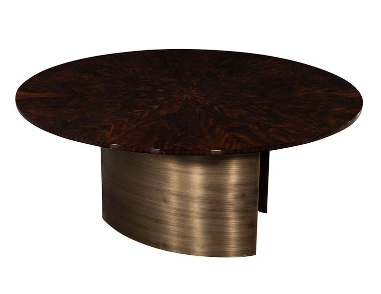 https://a.1stdibscdn.com/custom-round-sunburst-mahogany-dining-table-by-carrocel-for-sale-picture-3/f_8849/f_289082821654033089976/DS_5191_Custom_Round_Sunburst_Mahogany_Dining_Table_by_Carrocel_003_master.jpg?width=768