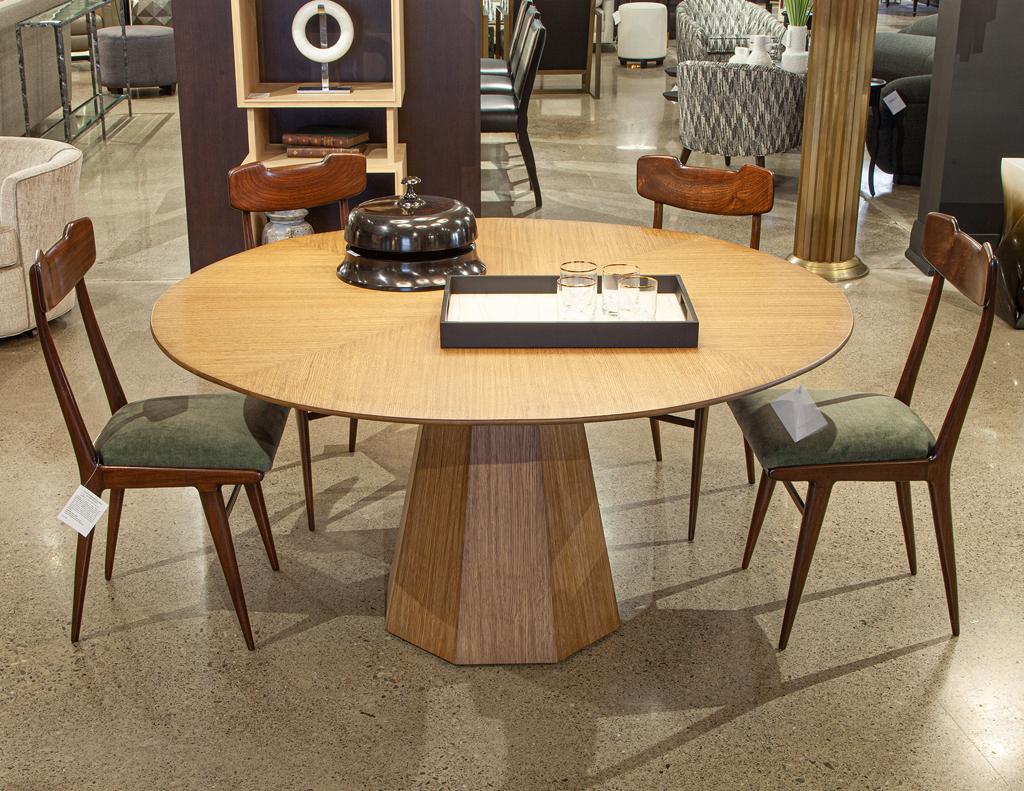 https://a.1stdibscdn.com/modern-round-oak-dining-table-for-sale-picture-9/f_8849/f_387286121709744827119/DS_5231_Modern_Round_Oak_Dining_Table_0010_master.jpg