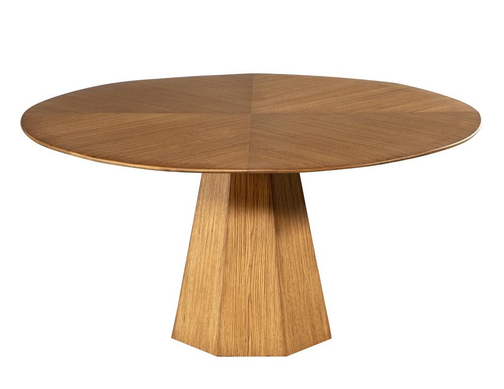 https://a.1stdibscdn.com/modern-round-oak-dining-table-for-sale-picture-7/f_8849/f_387286121709744827039/DS_5231_Modern_Round_Oak_Dining_Table_008_master.jpg