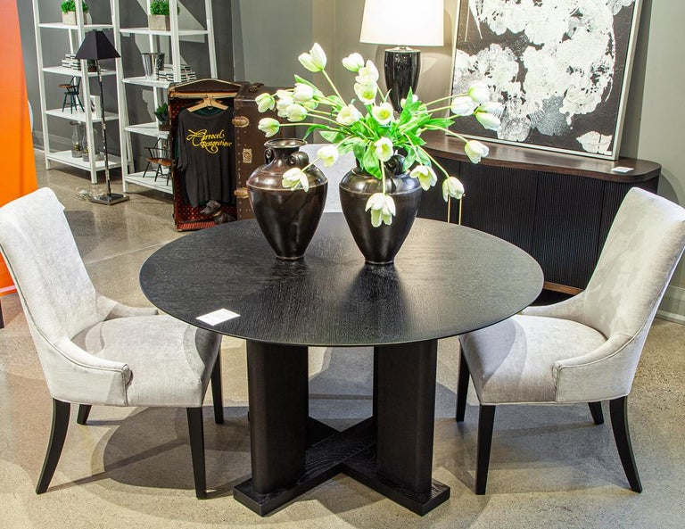 https://a.1stdibscdn.com/modern-round-dining-table-in-black-cerused-oak-finish-for-sale-picture-15/f_8849/f_387354221709761397203/DS_5233_Modern_Round_Black_Oak_Dining_Table_0015_master.jpg?width=768