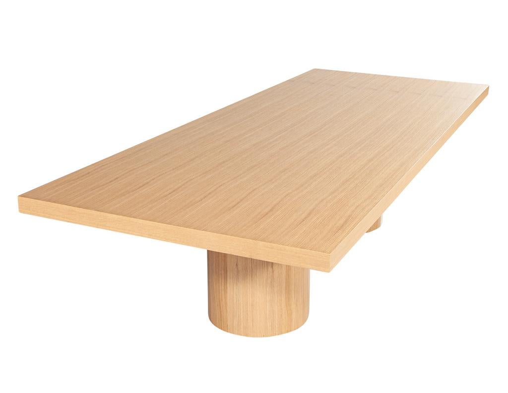 https://a.1stdibscdn.com/custom-modern-oak-dining-table-in-natural-finish-for-sale-picture-11/f_8849/f_412827821725050285567/DS_5240_Custom_Modern_Oak_Dining_Table_in_Natural_Finish_0013_master.jpg
