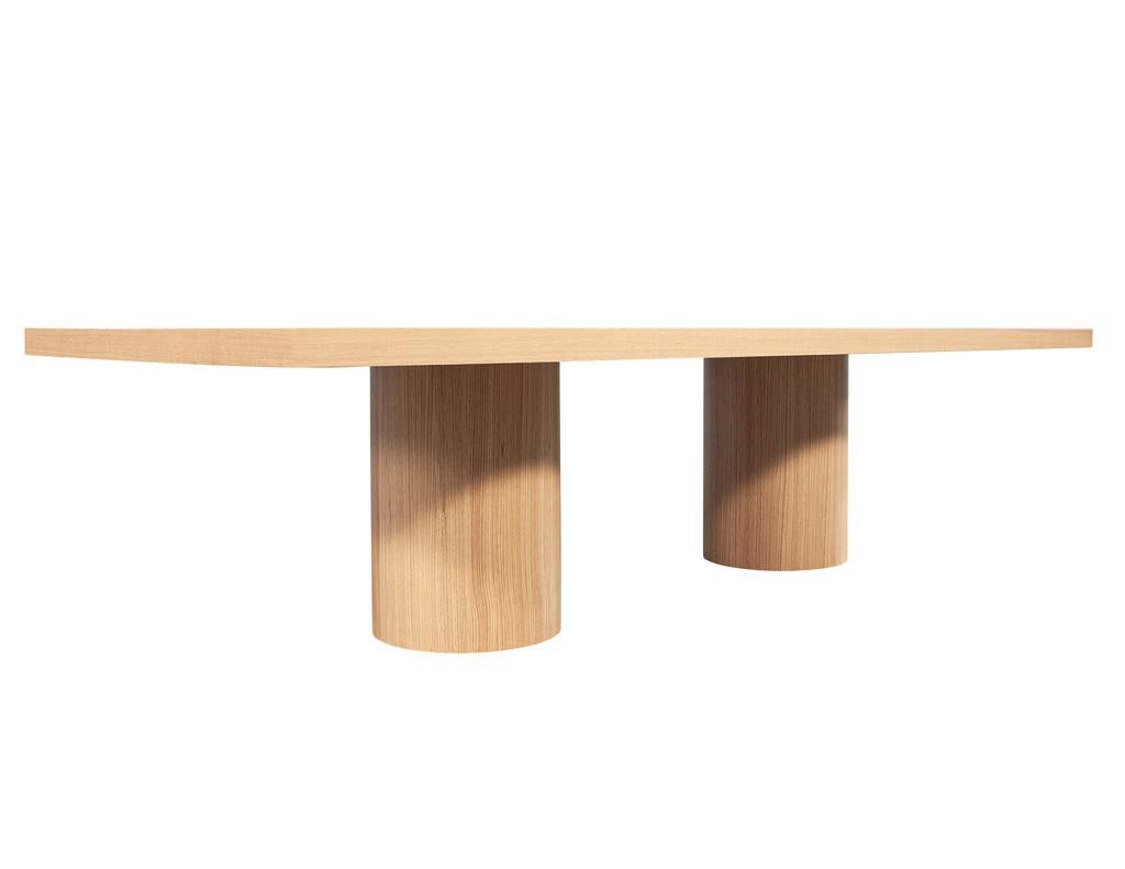 https://a.1stdibscdn.com/custom-modern-oak-dining-table-in-natural-finish-for-sale-picture-16/f_8849/f_412827821725050285801/DS_5240_Custom_Modern_Oak_Dining_Table_in_Natural_Finish_0019_master.jpg
