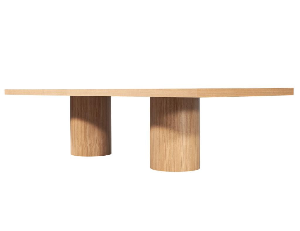 https://a.1stdibscdn.com/custom-modern-oak-dining-table-in-natural-finish-for-sale-picture-17/f_8849/f_412827821725050285800/DS_5240_Custom_Modern_Oak_Dining_Table_in_Natural_Finish_0020_master.jpg