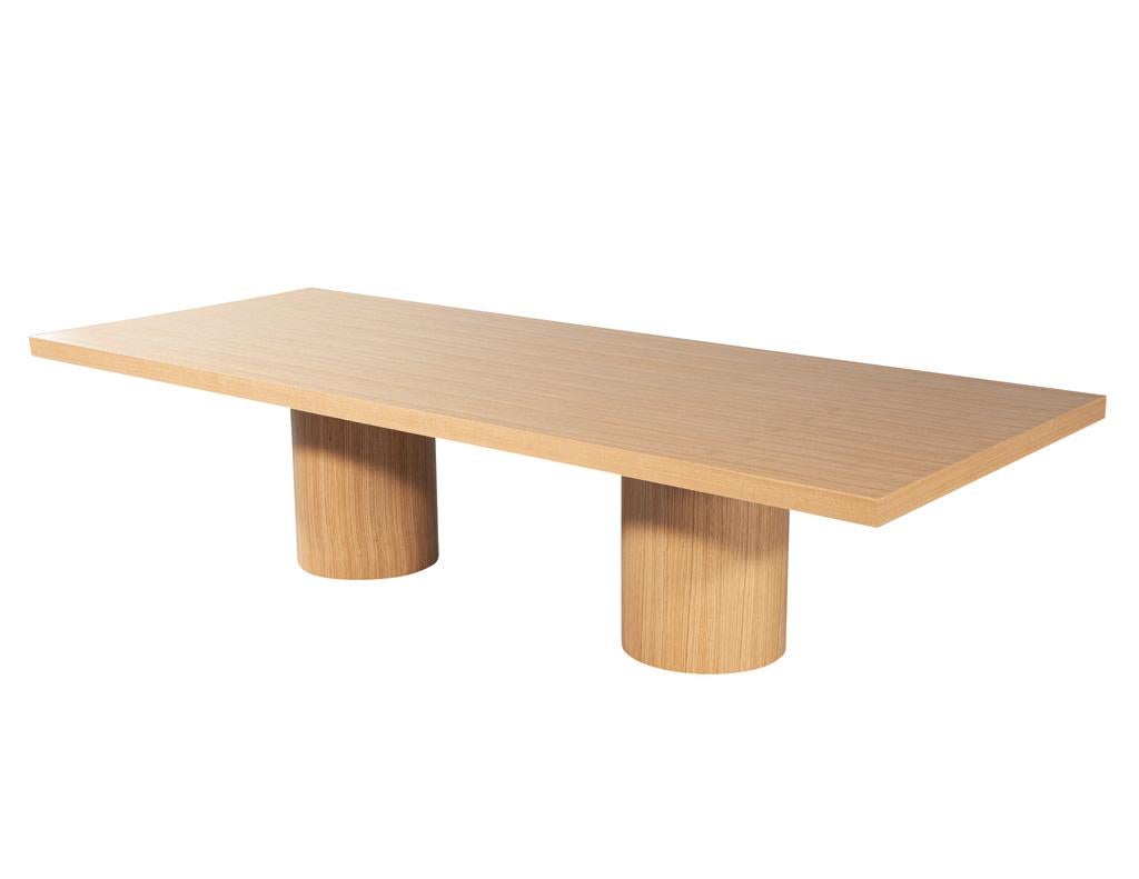 https://a.1stdibscdn.com/custom-modern-oak-dining-table-in-natural-finish-for-sale-picture-18/f_8849/f_412827821725050285785/DS_5240_Custom_Modern_Oak_Dining_Table_in_Natural_Finish_0023_master.jpg