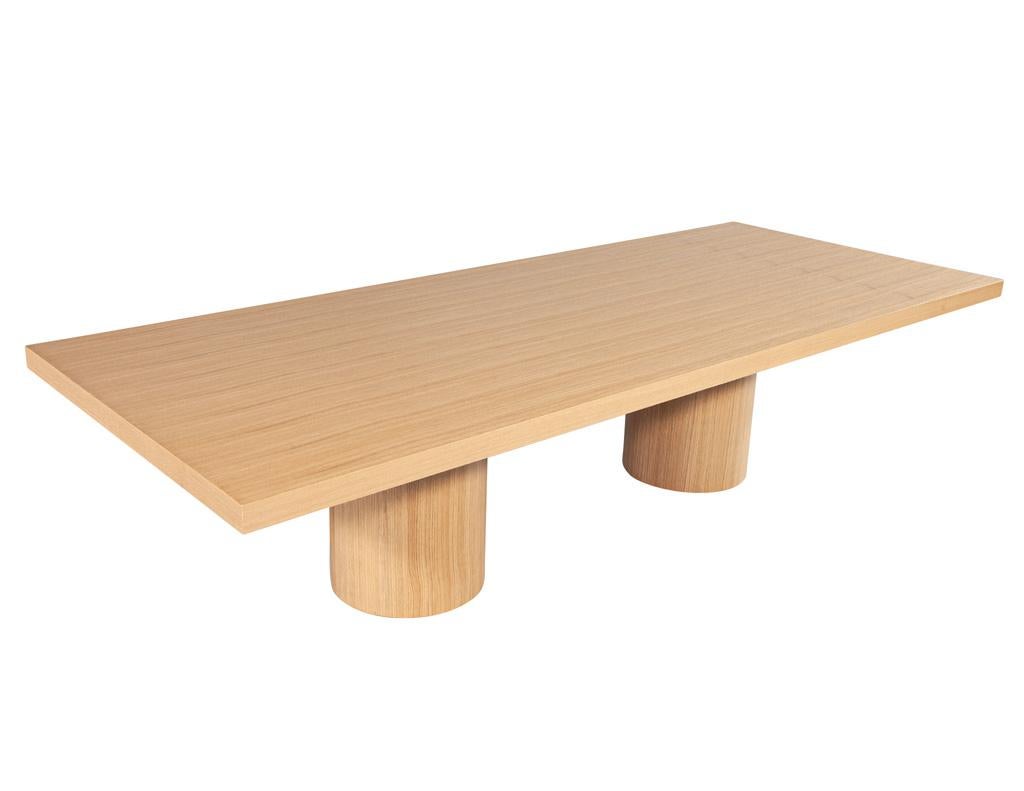 https://a.1stdibscdn.com/custom-modern-oak-dining-table-in-natural-finish-for-sale-picture-19/f_8849/f_412827821725050285824/DS_5240_Custom_Modern_Oak_Dining_Table_in_Natural_Finish_0025_master.jpg