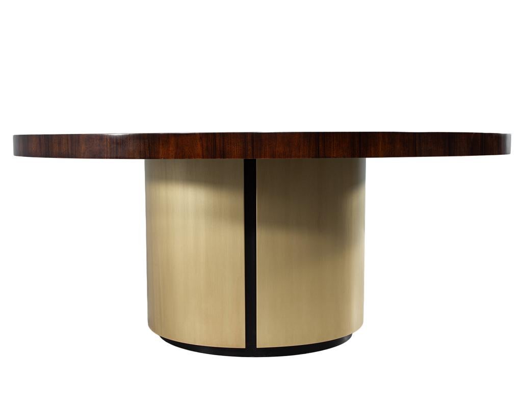 https://a.1stdibscdn.com/custom-modern-round-walnut-dining-table-in-sunburst-pattern-and-brass-base-for-sale-picture-4/f_8849/f_455275521750358074980/DS_5247_Custom_Modern_Round_Dining_Table_Sunburst_Brass_Base_003_master.jpg