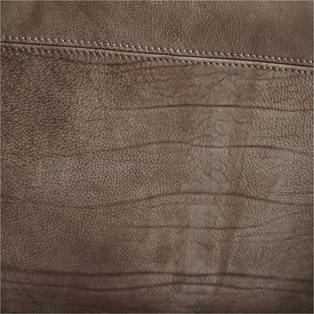 https://a.1stdibscdn.com/traco-gray-leather-sofa-by-paolo-capello-for-sale-picture-5/f_17062/f_217152921639060764504/DTCOMB_039_D20200306_24_1iqawec_master.jpg