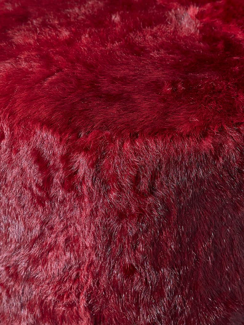 https://a.1stdibscdn.com/21st-century-lune-c-stool-fur-and-bronze-by-duistt-for-sale-picture-2/f_63222/f_456953021751465203812/DUISTT_LUNE_C_STOOL_HR_4_JPG_master.jpg