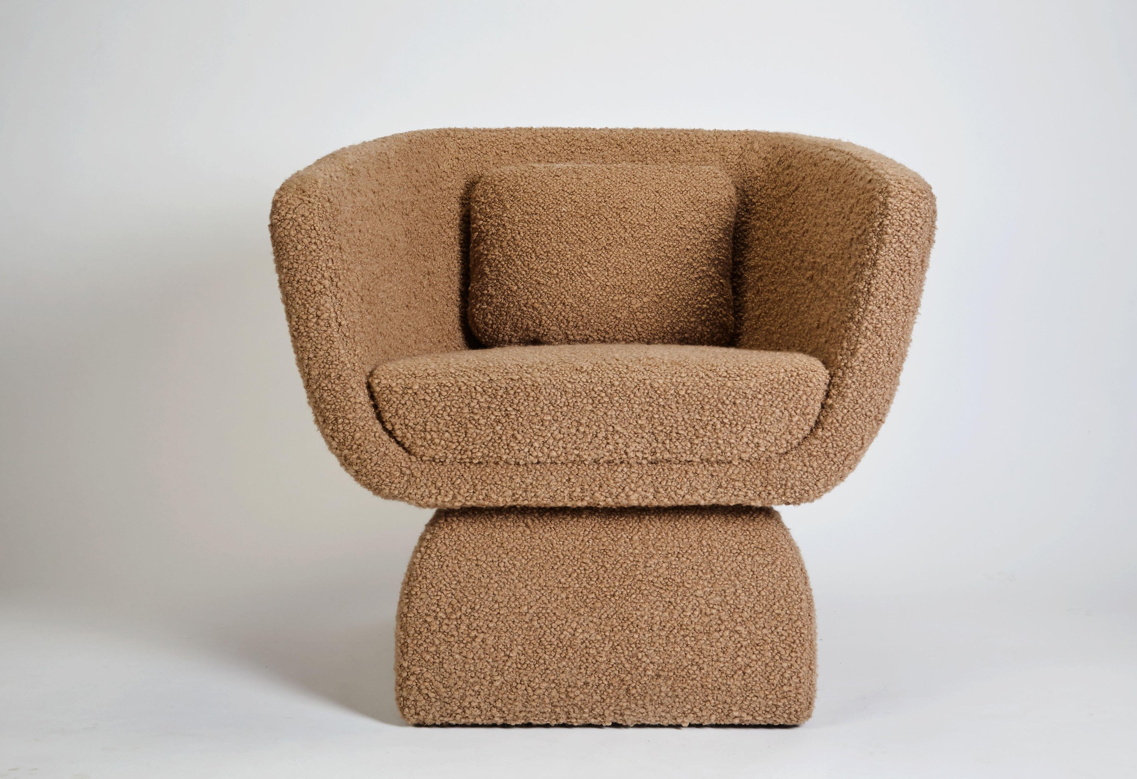 https://a.1stdibscdn.com/oscar-upholstered-armchair-boucle-swivel-and-com-option-portugal-by-duistt-for-sale-picture-7/f_63222/f_457209221776434520649/DUISTT_OSCAR_ARMCHAIR_000_master.jpg