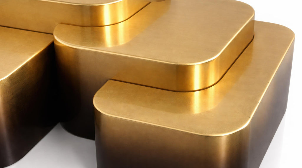 https://a.1stdibscdn.com/platea-coffee-table-golden-horizon-edition-for-sale-picture-9/f_27693/f_491851721773268067902/DW_ChatGPT_Image_Mar_11_2026_01_56_18_PM_gigapixel_standard_v2_2x_master.jpeg