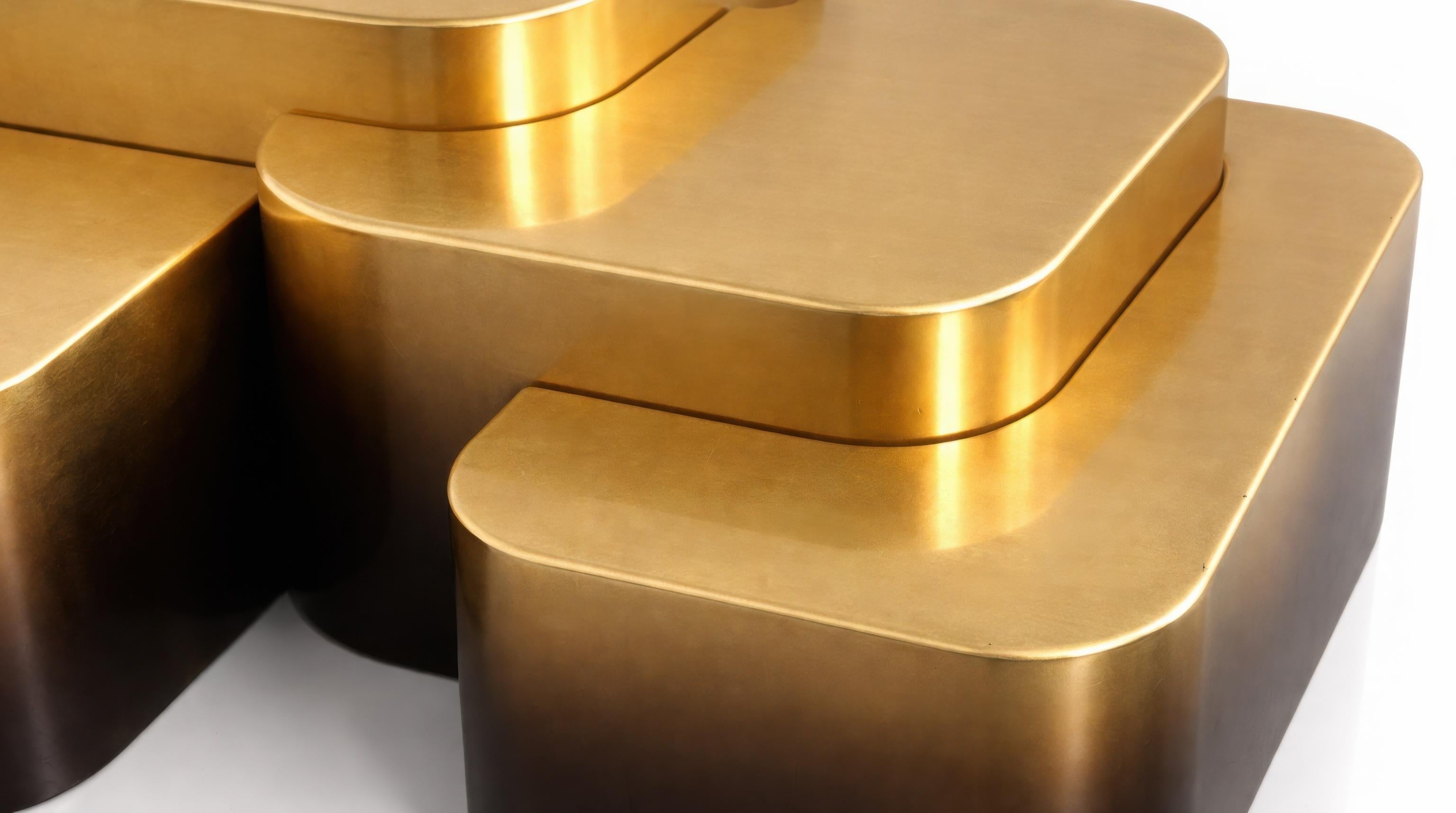 https://a.1stdibscdn.com/platea-coffee-table-golden-horizon-edition-for-sale-picture-9/f_27693/f_491851721773268067902/DW_ChatGPT_Image_Mar_11_2026_01_56_18_PM_gigapixel_standard_v2_2x_master.jpeg