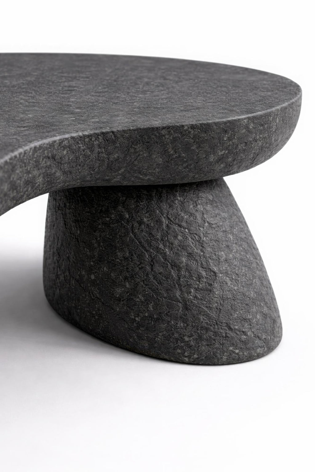 https://a.1stdibscdn.com/oldowan-ii-sculptural-coffee-table-for-sale-picture-5/f_27693/f_494264521774837419674/DW_ChatGPT_Image_Mar_29_2026_06_43_58_PM_gigapixel_standard_v2_2000h_master.jpeg
