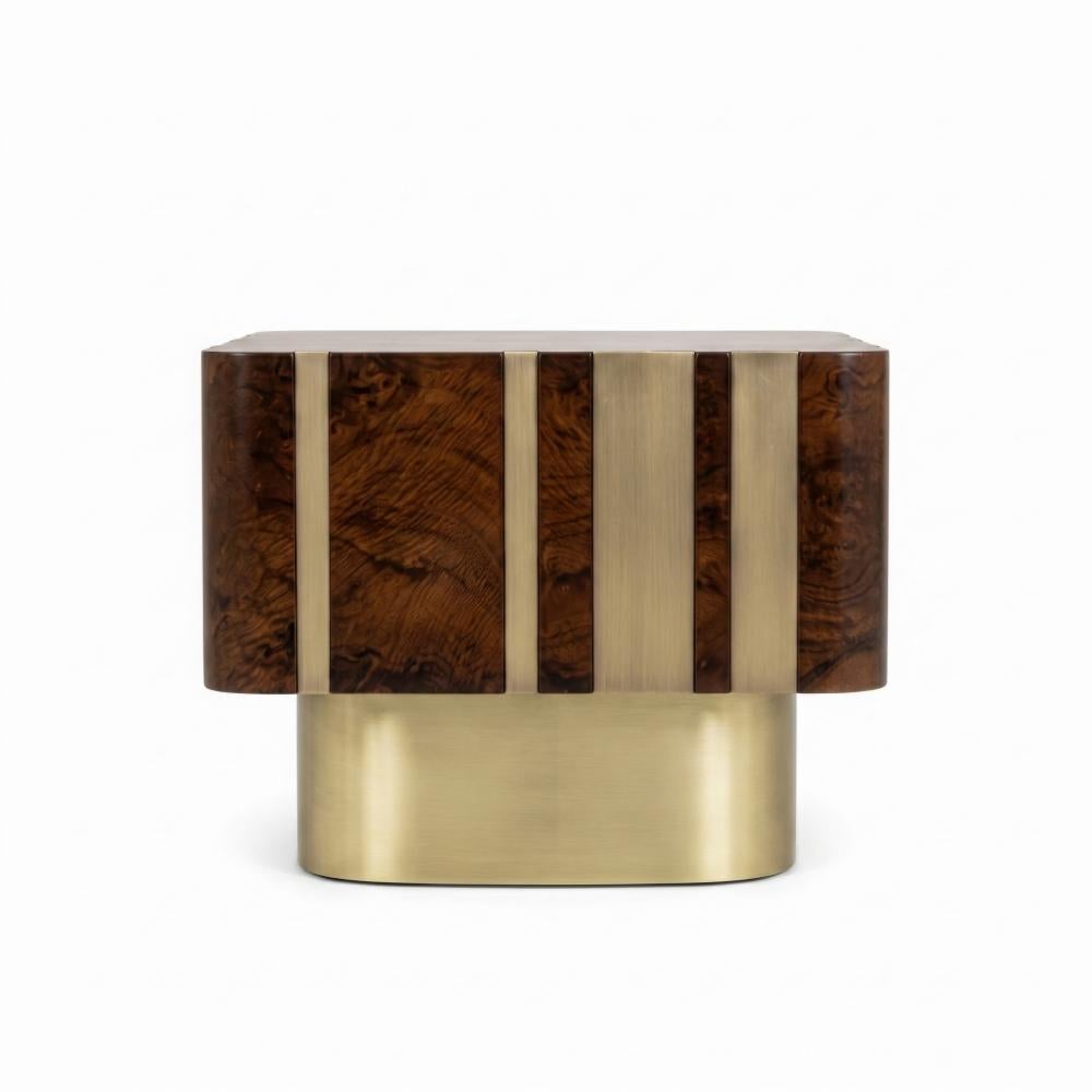 https://a.1stdibscdn.com/luxurious-walnut-root-wood-coffee-table-with-brass-base-portugal-for-sale-picture-4/f_27693/f_461438521777584403481/DW_Gemini_Generated_Image_89l1ul89l1ul89l1_gigapixel_standard_v2_1000h_master.jpeg