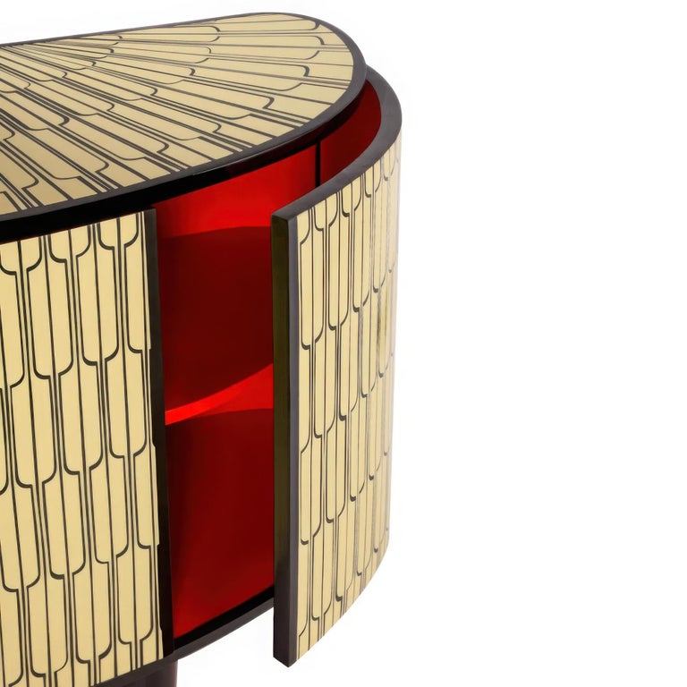 https://a.1stdibscdn.com/pair-of-two-art-deco-style-curved-cabinets-with-resin-inlay-by-matteo-cibic-for-sale-picture-6/f_27693/f_494798321775061525525/DW_ScarletSplendour_VanillaNoirShiek_6_2000x2000_gigapixel_standard_v2_2x_master.jpeg?width=768