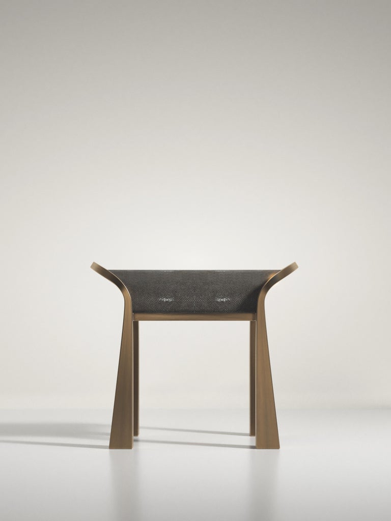 https://a.1stdibscdn.com/velvet-upholstered-bench-with-sculptural-brass-legs-by-ry-augousti-for-sale-picture-19/f_45491/f_406270021721021079494/DY66_BRG_D1560005_X_master.jpg?width=768