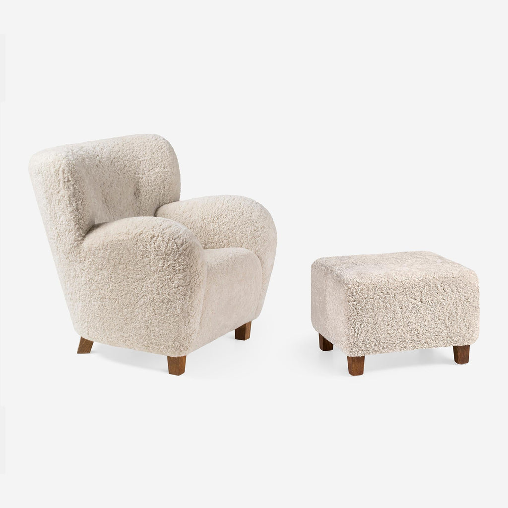 https://a.1stdibscdn.com/karu-lounge-chairs-in-sheepskin-by-dagmar-for-sale-picture-8/f_13332/f_338784021738079068404/Dagmar_Karu_Chair_Ottoman_Set_SK_Moonlight_Fumed_Oak_Angle_master.jpg